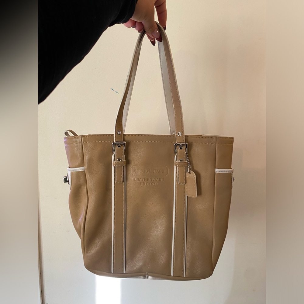 Coach Leather Shoulder Bag
